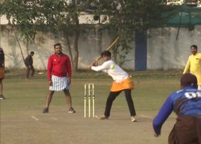 Cricket Players wore dhoti in Bhopal,  Sanskrit language commentary, Maharishi Vedic Parivar, Sanskrit language promoting, ಭೋಪಾಲದಲ್ಲಿ ಧೋತಿ ಹಾಕಿಕೊಂಡ ಕ್ರಿಕೆಟ್ ಆಡಿದ ಆಟಗಾರರು, ಸಂಸ್ಕೃತ ಭಾಷೆಯಲ್ಲಿ ಕಾಮೆಂಟ್ರಿ, ಮಹರ್ಷಿ ವೇದಿಕೆ ಪರಿವಾರ, ಸಂಸ್ಕೃತ ಭಾಷೆ ಪ್ರಚಾರ,