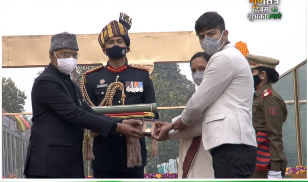 REPUBLIC DAY PRESIDENT FLAG HOISTING