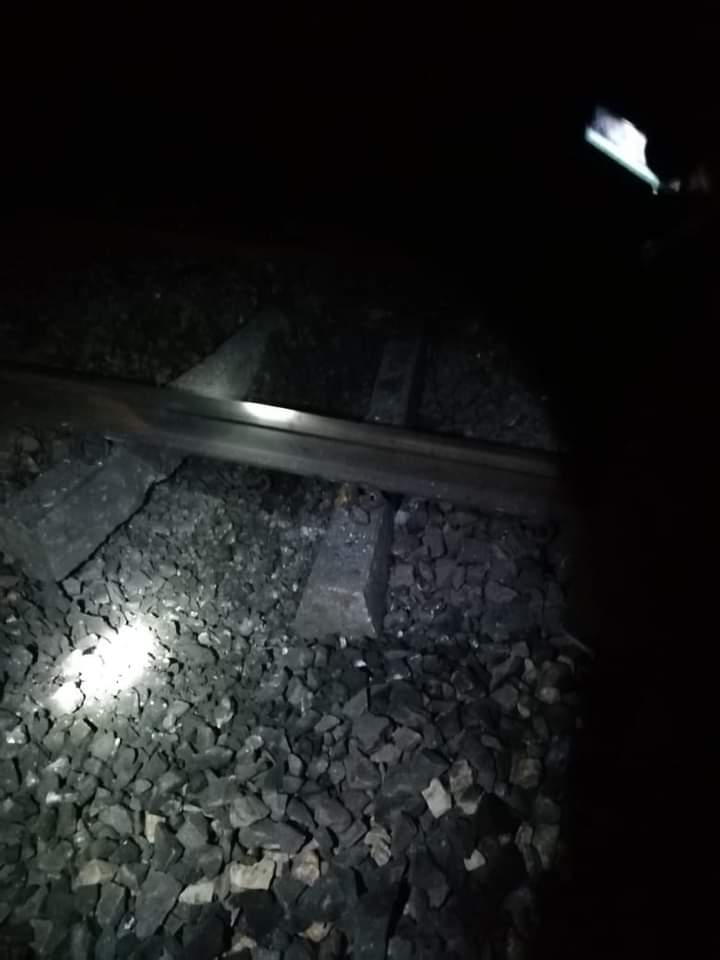 Naxal Attack On Railway Track : ઝારખંડમાં રેલવે ટ્રેક પર માઓવાદીઓએ કર્યો બ્લાસ્ટ, અનેક ટ્રેનોને થઇ અસર