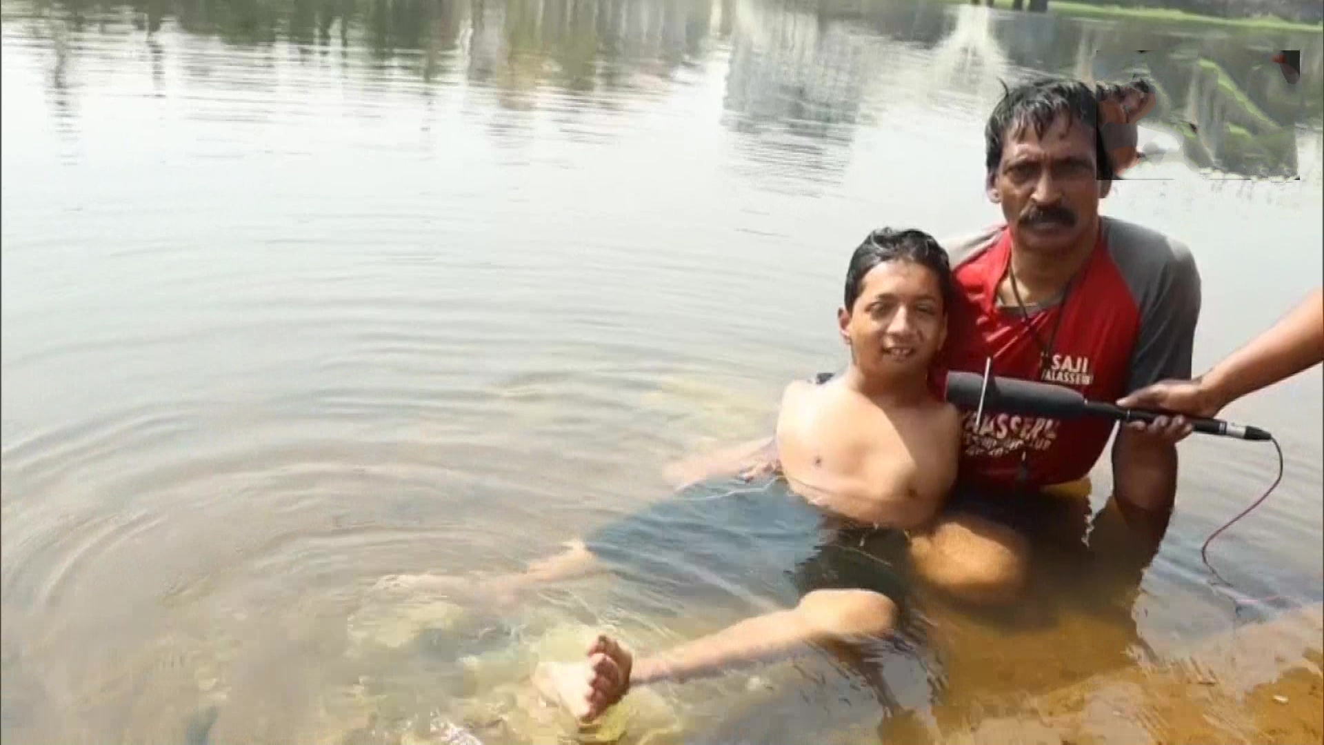 Specially Abled Kerala Boy Swims