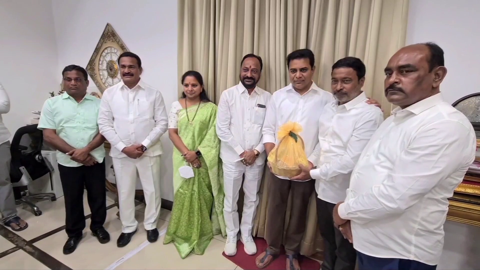 TRS District Presidents Met KTR, ktr with trs leaders