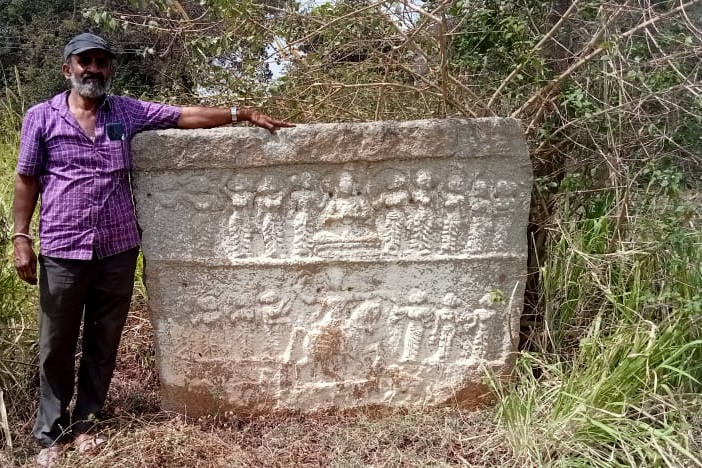 Heroic stone found in Devanahalli