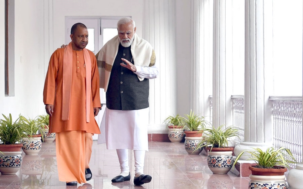 modi with yogi