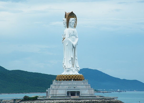 worlds tallest statues