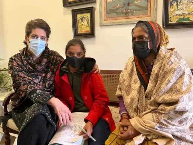 Priyanka Gandhi with Hitendra Garasiya Family