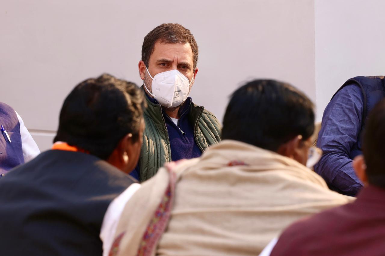 meeting-of-jharkhand-congress-leaders-with-rahul-gandhi-in-new-delhi