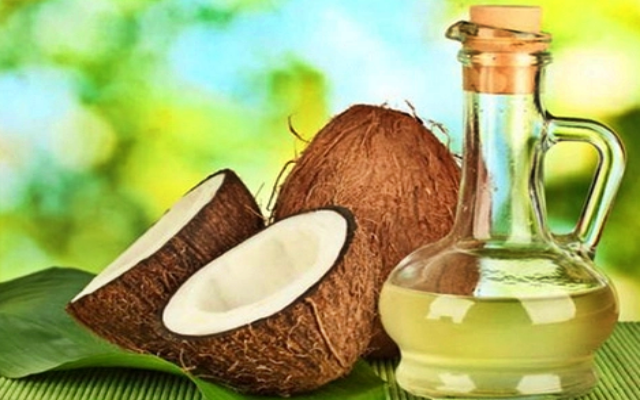 The goodness of cold pressed virgin coconut oil health benefits of coconut oil which is the best cooking oil தேங்காய் எண்ணெய் தேங்காய் எண்ணெய்யின் நன்மைகள் தேங்காய் எண்ணெய்யின் பயன்கள்