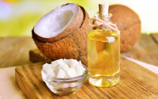 The goodness of cold pressed virgin coconut oil health benefits of coconut oil which is the best cooking oil தேங்காய் எண்ணெய் தேங்காய் எண்ணெய்யின் நன்மைகள் தேங்காய் எண்ணெய்யின் பயன்கள்