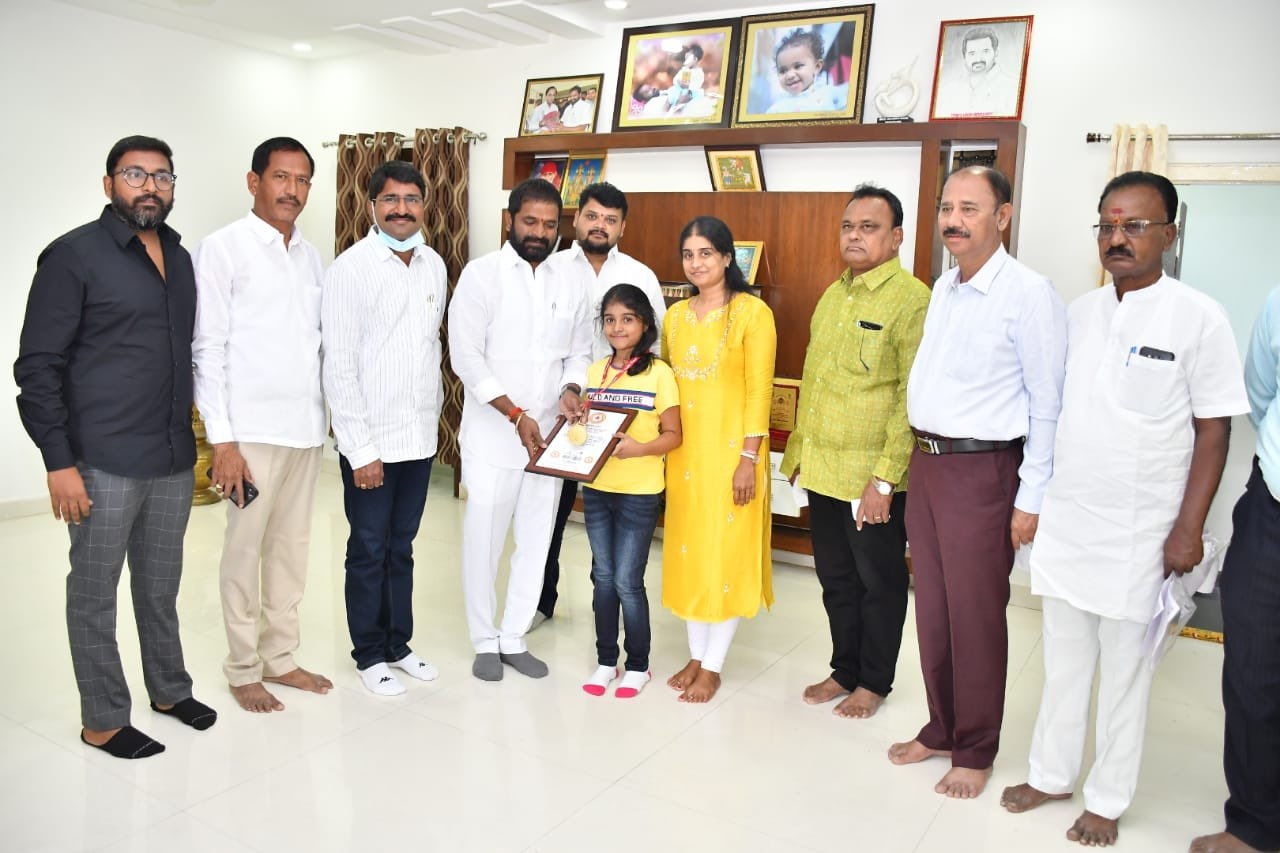 Minister Srinivas Goud congratulates all Nobel World Record holder Annica reddy