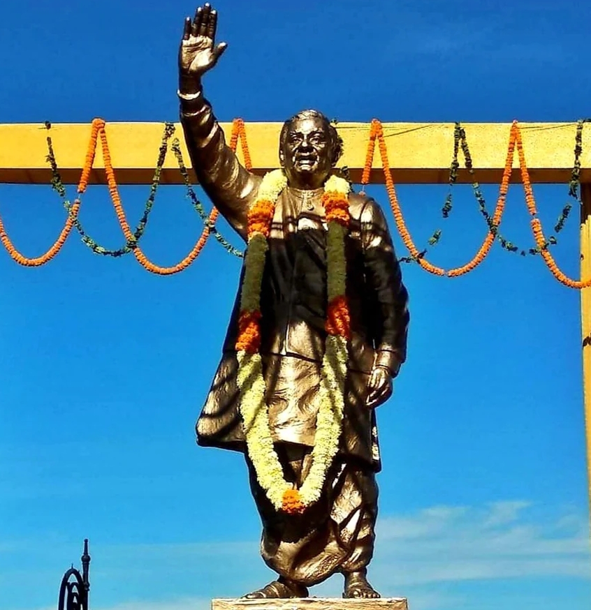 Statue of Atal Bihari Vajpayee in Shimla.