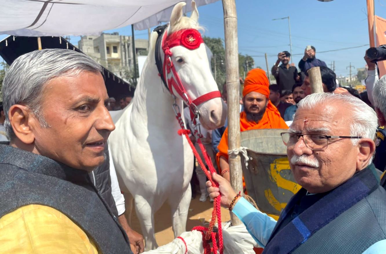 Manohar Lal KhatManohar Lal Khattar tar