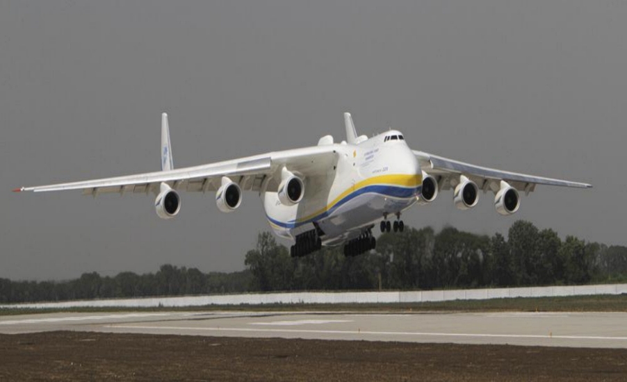 world's largest plane damaged