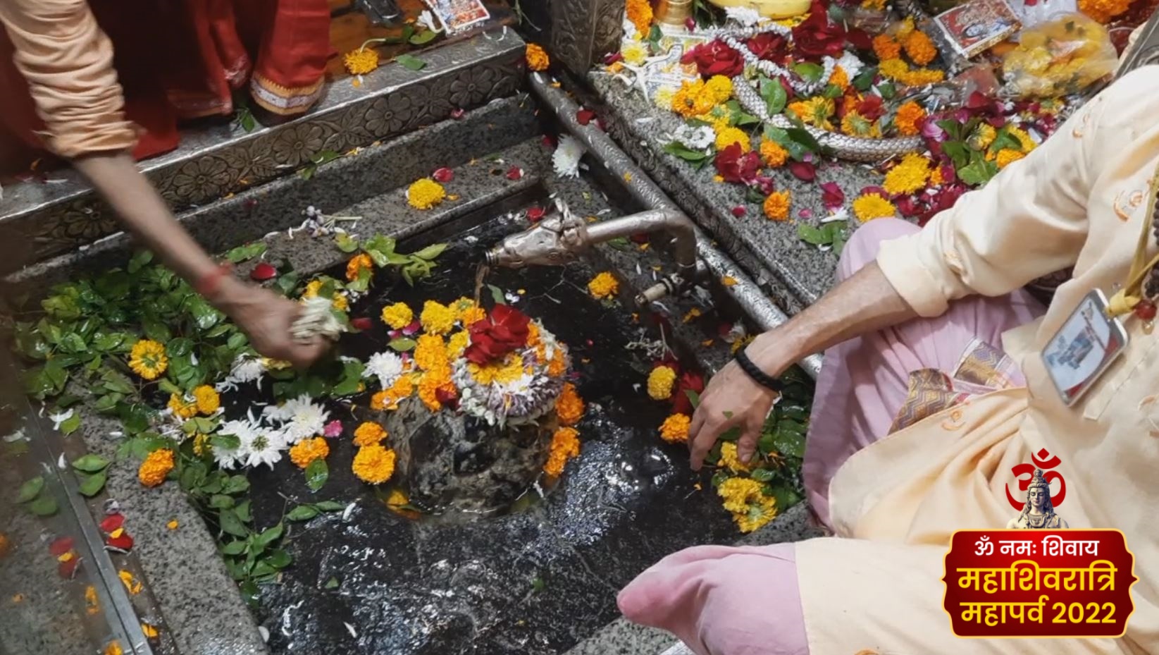 Omkareshwar Temple on Mahashivratri 2022 devotees gathered