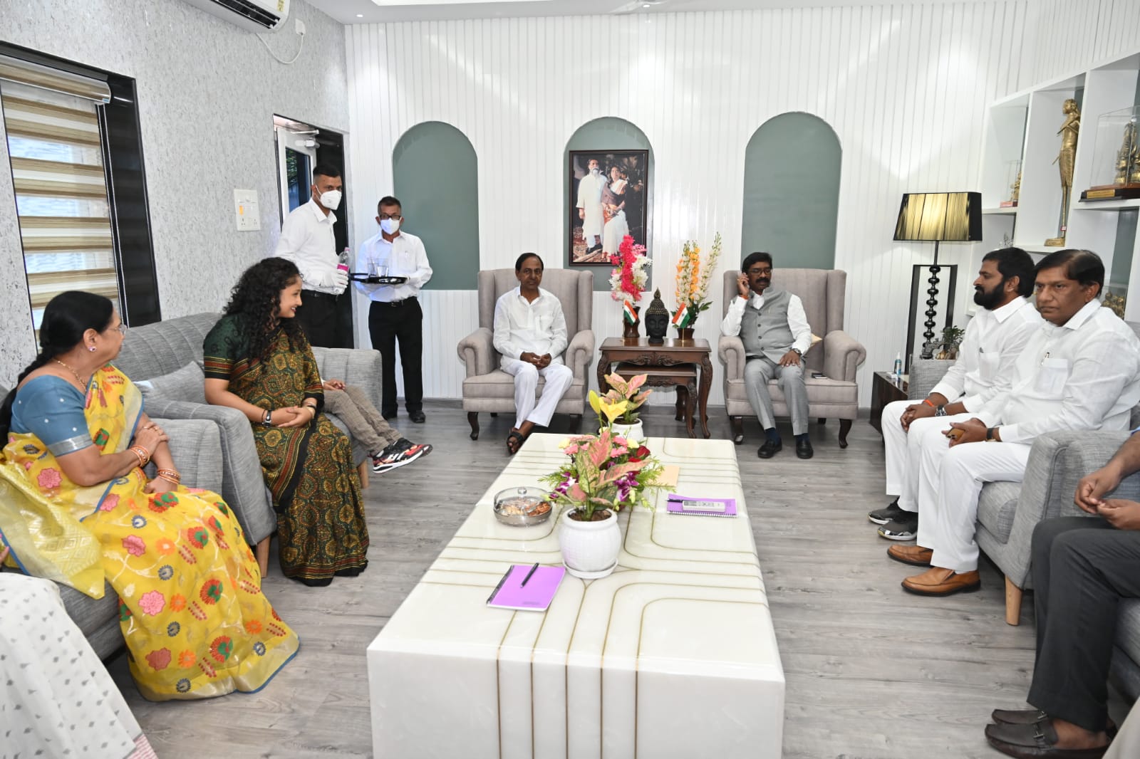 telangana cm kcr meet jharkhand cm