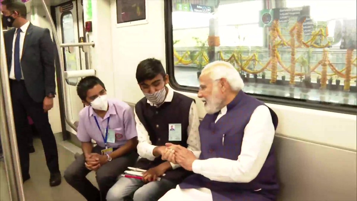 PM Modi inaugurates Pune metro rail project