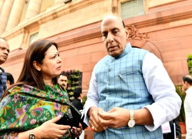 Rajnath Singh and Meenakshi Lekhi