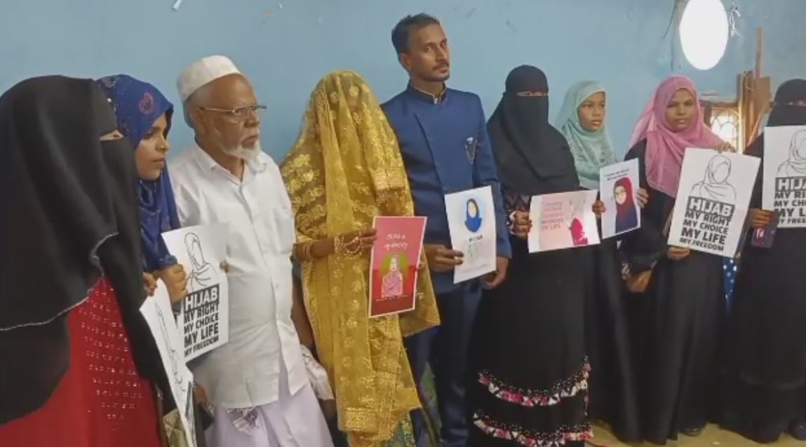 puducherry muslim Bride and groom raised voice on wedding stage for Hijab rights