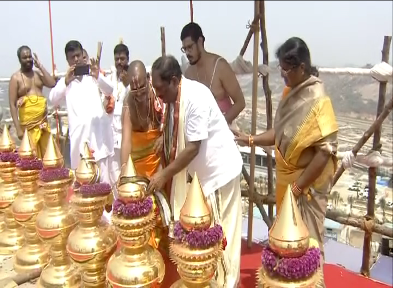 Started Yadadri Temple Reopening process and cm kcr is the first devotee to start