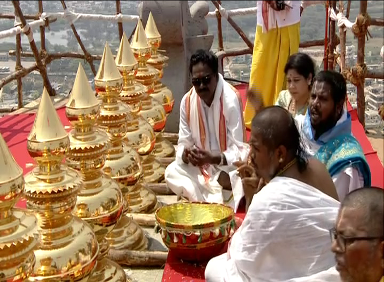 Started Yadadri Temple Reopening process and cm kcr is the first devotee to start