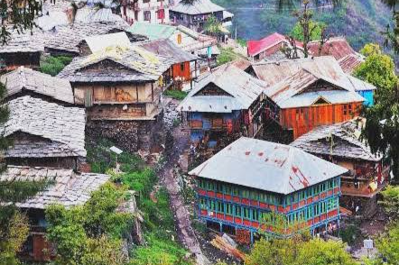 Malana village in Kulu  Malana village of Himachal  കൊവിഡ് തൊടാത്ത ഇന്ത്യന്‍ ഗ്രാമം  കുളുവില്‍ കാണേണ്ടത്  മലാന ഗ്രാമത്തിന്‍റെ പ്രത്യേകത  മലാന ഗ്രാമം  മലാന ക്രീം  മരം കൊണ്ടുള്ള വീടുകള്‍  മലാനയിലെ സംസ്കാരം