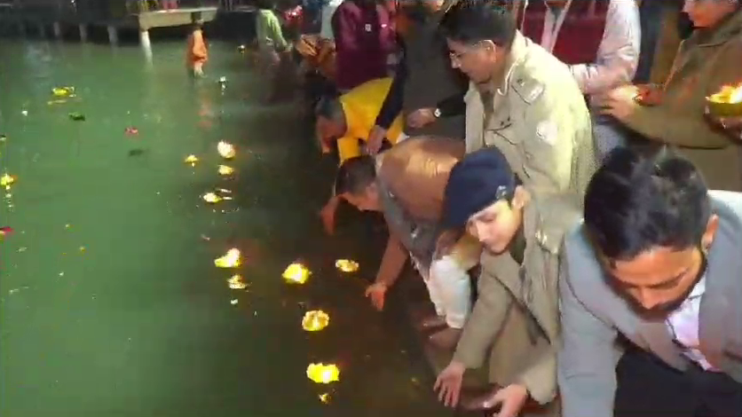 Deep Dan in Haridwar