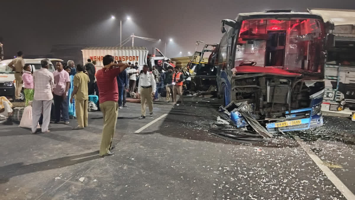 Truck Collides Head On With Bus Two Other Vehicles Near Maharashtras Thane