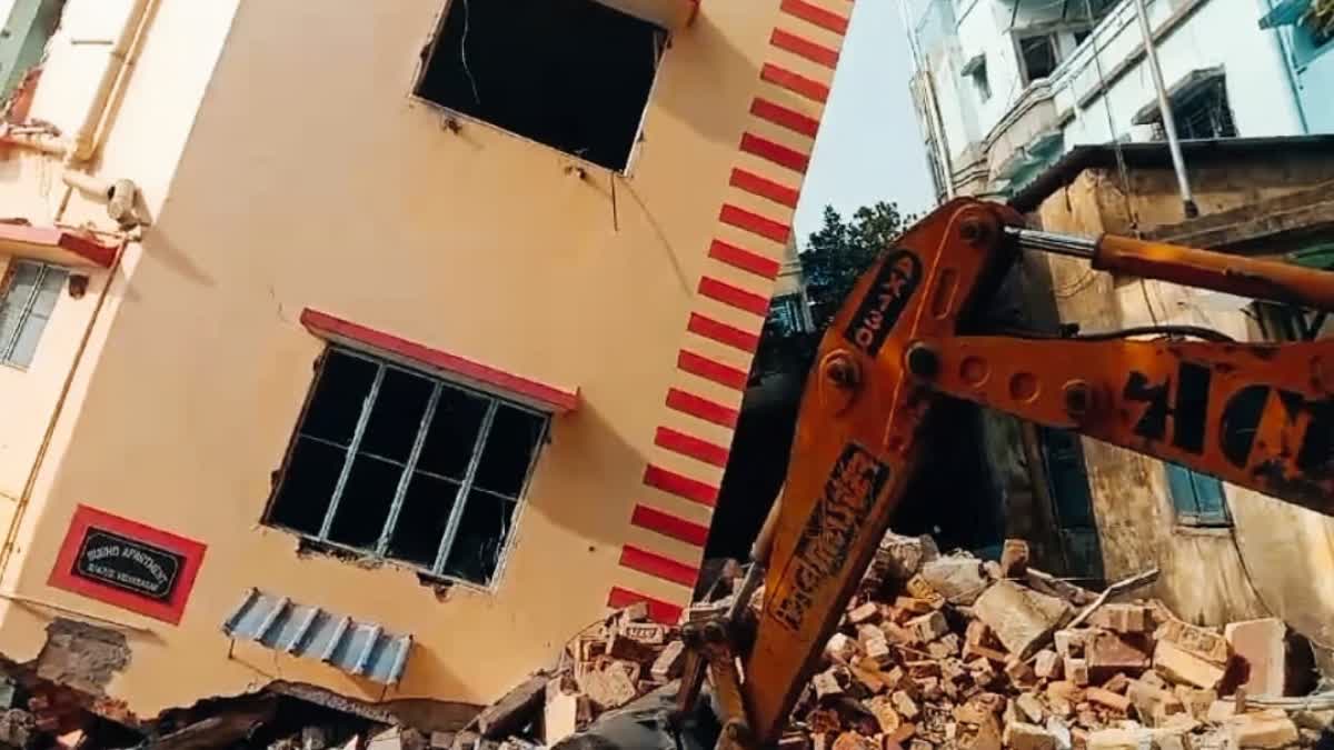 Baghajatin building collapse