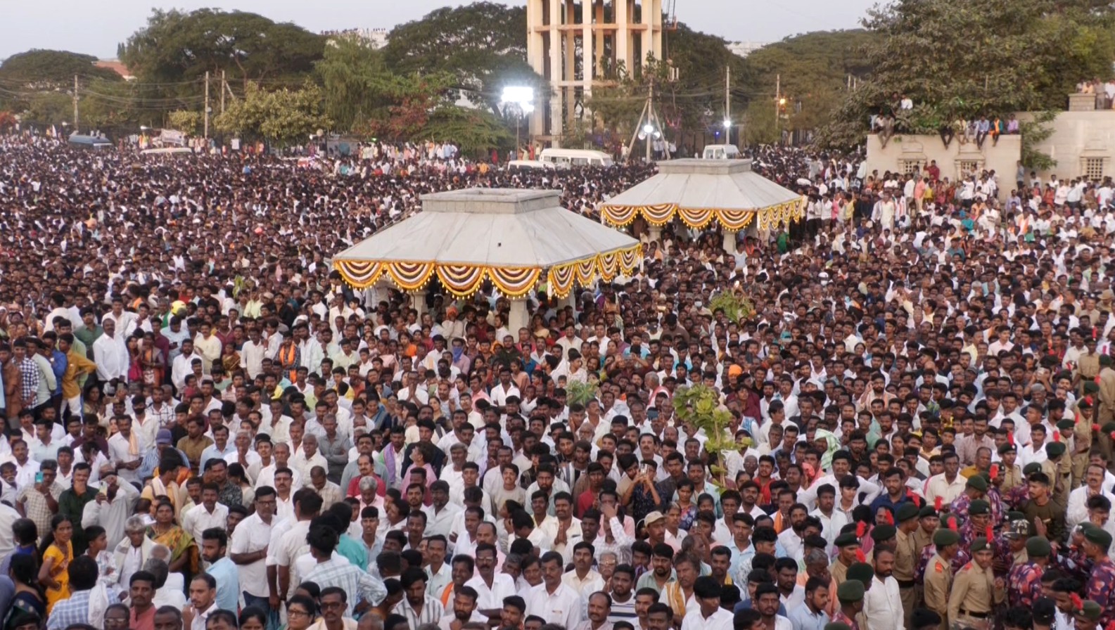 GAVISIDDESHWARA MAHARATHOTSAVA