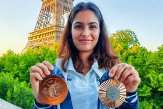 MANU BHAKER OLYMPICS MEDAL  MANU BHAKER NEWS  MANU BHAKER OLYMPIC MEDALS DAMAGED  മനു ഭാക്കര്‍ പാരീസ് ഒളിമ്പിക്‌സ്