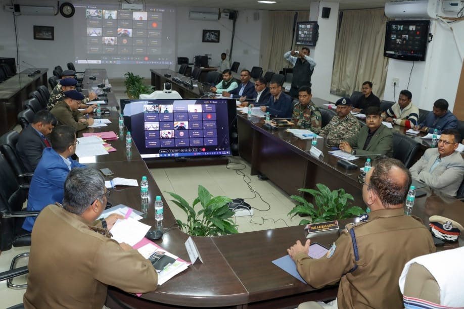 DGP reviewed Naxal incidents