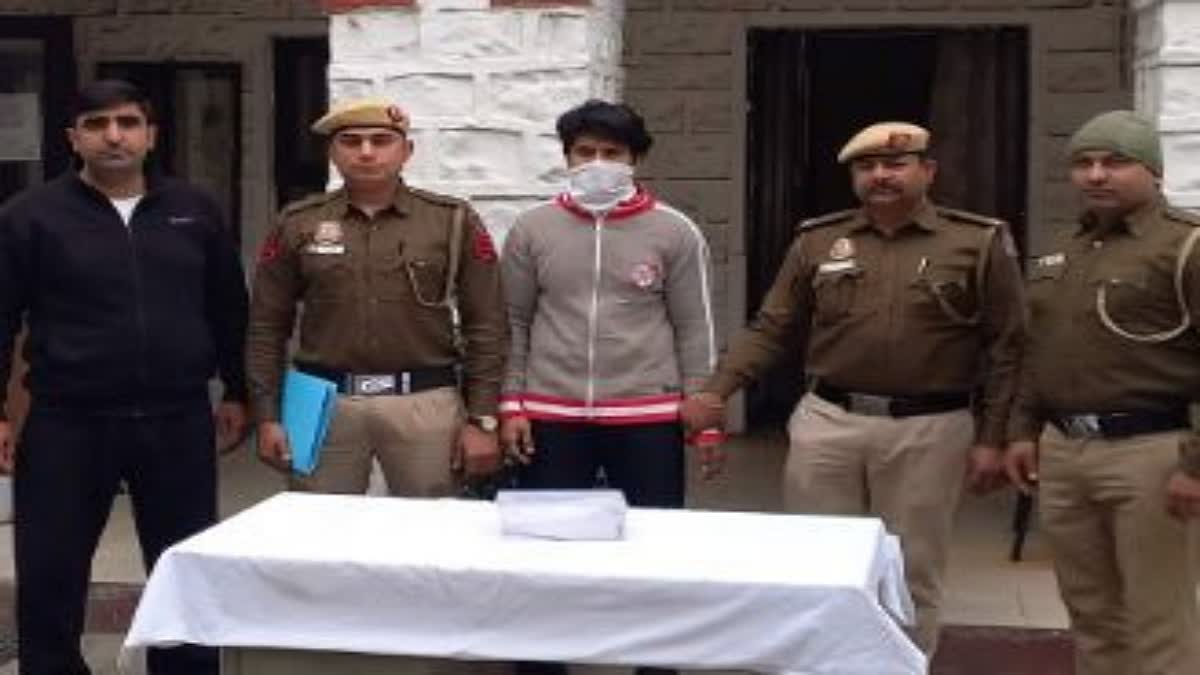 Delhi Police arrested taxi driver