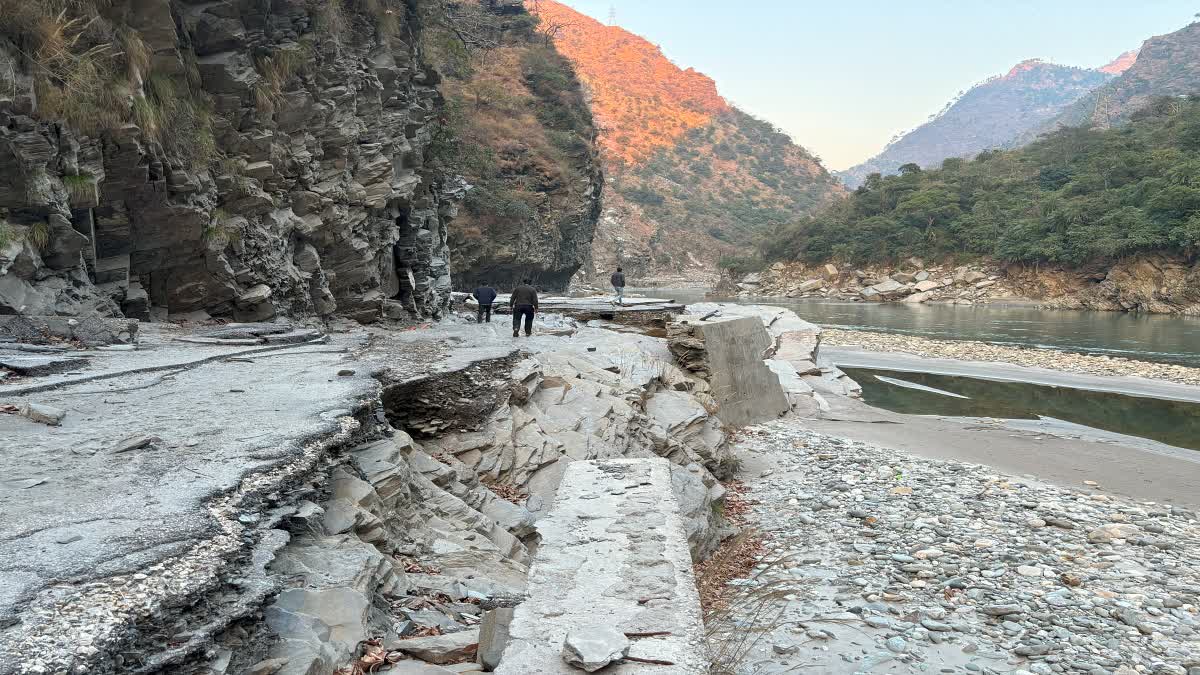 Chandigarh Manali NH Damaged in Mandi