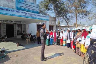 Rural women in Pakur becoming self reliant by taking training