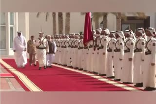 MOdi foreign Trip  Tamim bin Hamad Al Thani  ഖത്തര്‍ സന്ദര്‍ശനം  മുന്‍ ഇന്ത്യന്‍ നാവിക ഉദ്യോഗസ്ഥര്‍