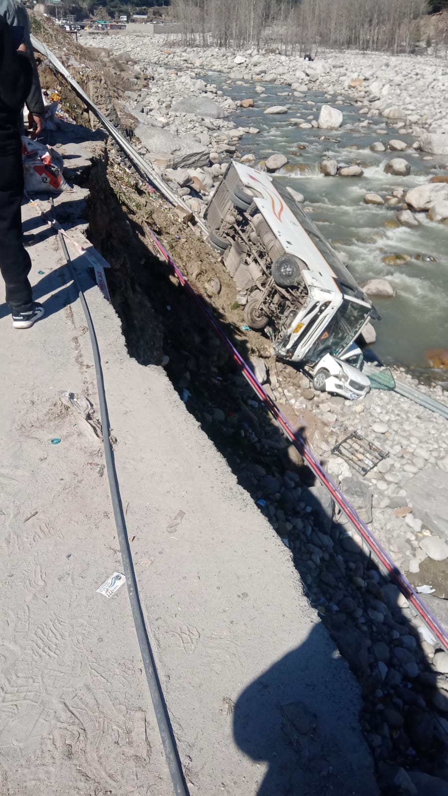 Manali Private Bus Accident