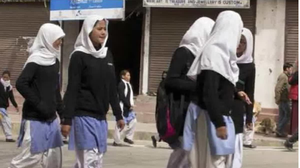 Last March Session Board Exams Begin In Kashmir; Colleges Reopen After 50-Day Break