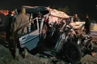 10-devotees-killed-as-car-collides-with-bus-en-route-to-maha-kumbh