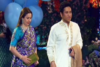 Sachin Tendulkar and his wife Anjali celebrated Valentine's Day