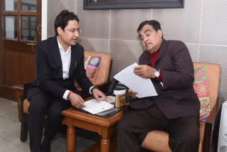 Raju Bista meets Nitin Gadkari