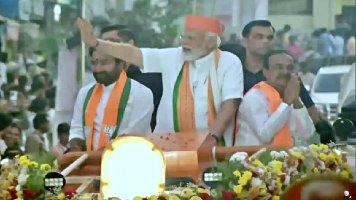 PM narendra Modi holds road show in Malkajgiri Hyderabad