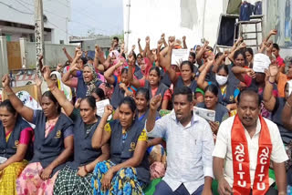 Sanitation Workers Protest Second Day Then Boycott Duties