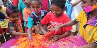 HOLI 2025