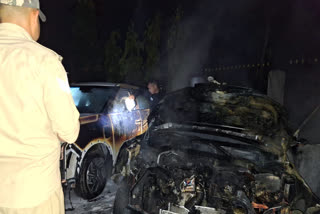 fire breaks out in Mahindra Show Room