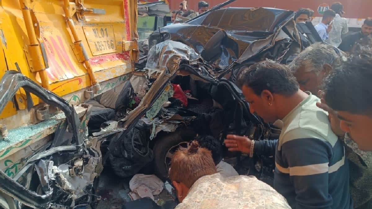 Rajasthan: Car With Flat Tyre Hits Container in Bhilwara, 3 Dead