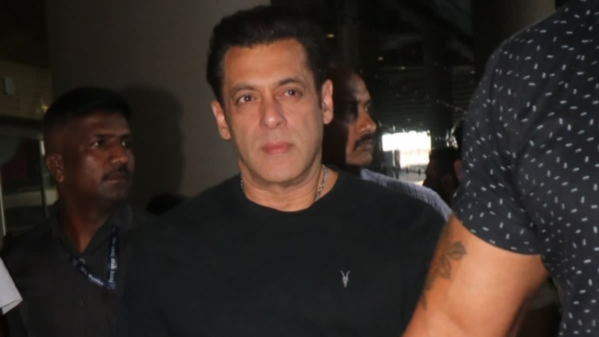 WATCH: Salman Khan Steps out for the First Time since Gun-firing Incident, Escorted by High Security