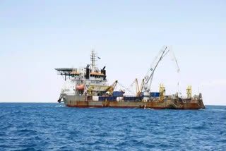According to Operation ATALANTA's statement,  a cargo vessel seized by pirates off the Somali coast has freed all 23 crew members after 32 days in captivity, following its seizure in the Indian Ocean on March 12.