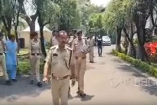 Ahead of LS Polls, Police Team At Kamal Nath's Chhindwara Residence