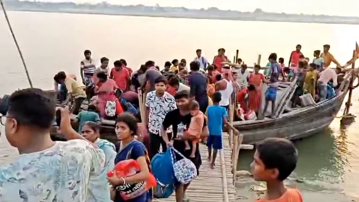 Murshidabad homeless people take shelter in Malda