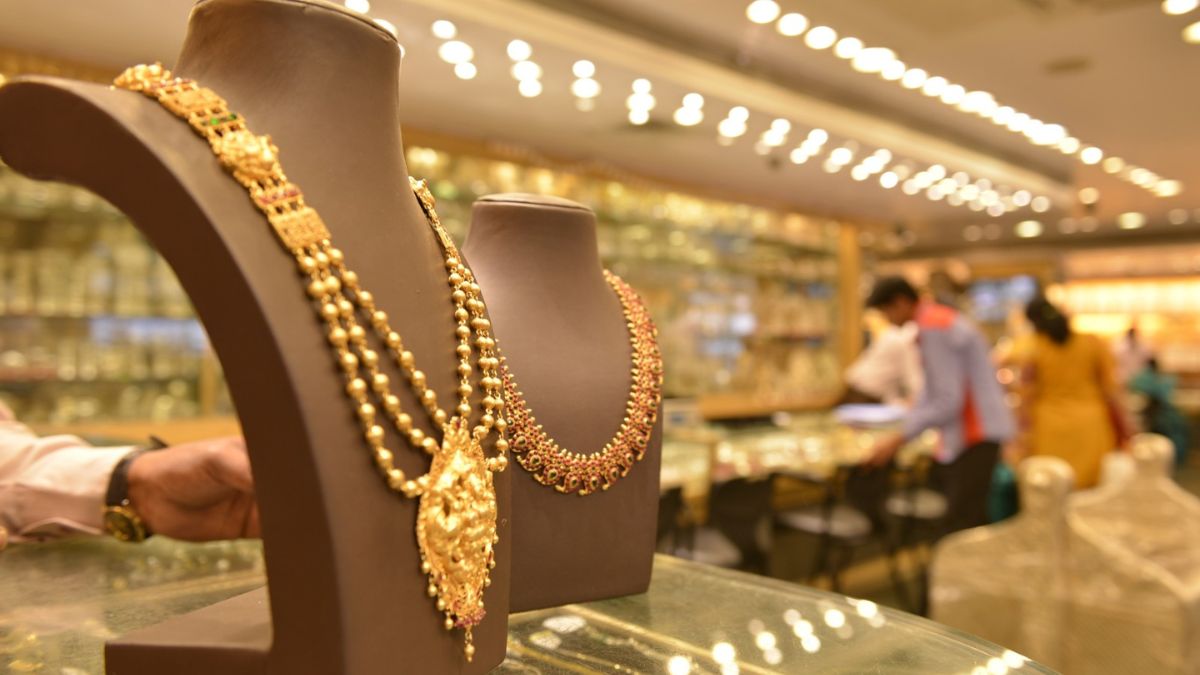 INDORE BULLION MARKET GOLD PURCHASE