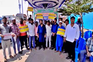 Good-response-to-lorry-owners-strike-in-tumakuru